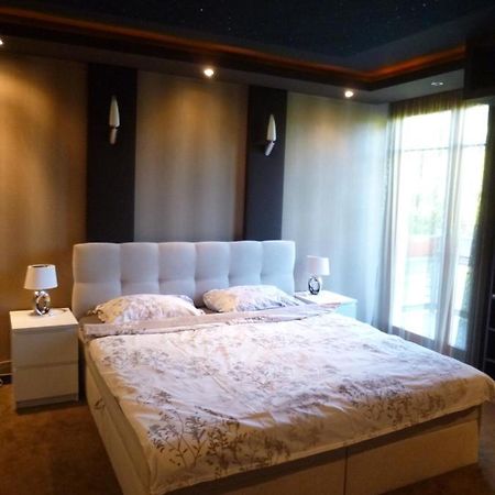 Апартаменты Sunny Loft Кечкемет Экстерьер фото